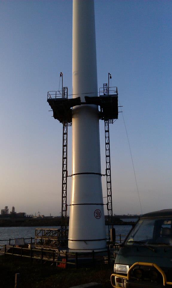 545468_293412987427473_1544592263_n