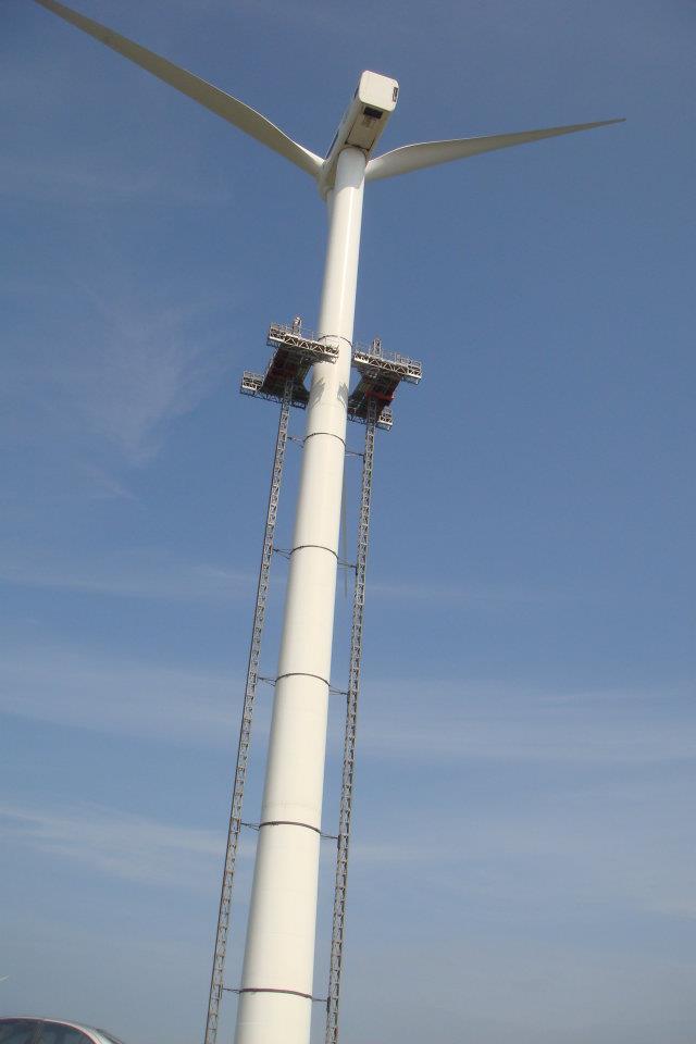 427573_185608698207903_2070202202_n