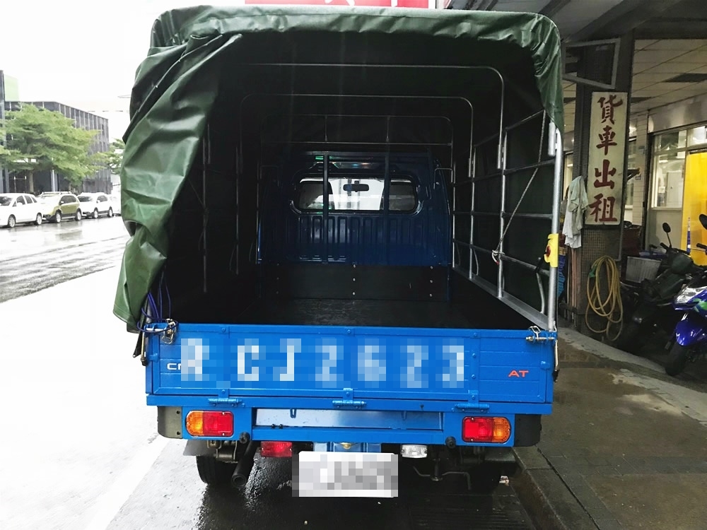 菱利自排小貨車