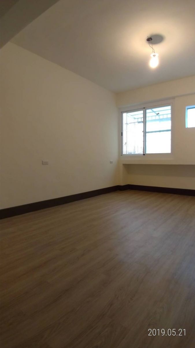 高雄超耐磨地板價格