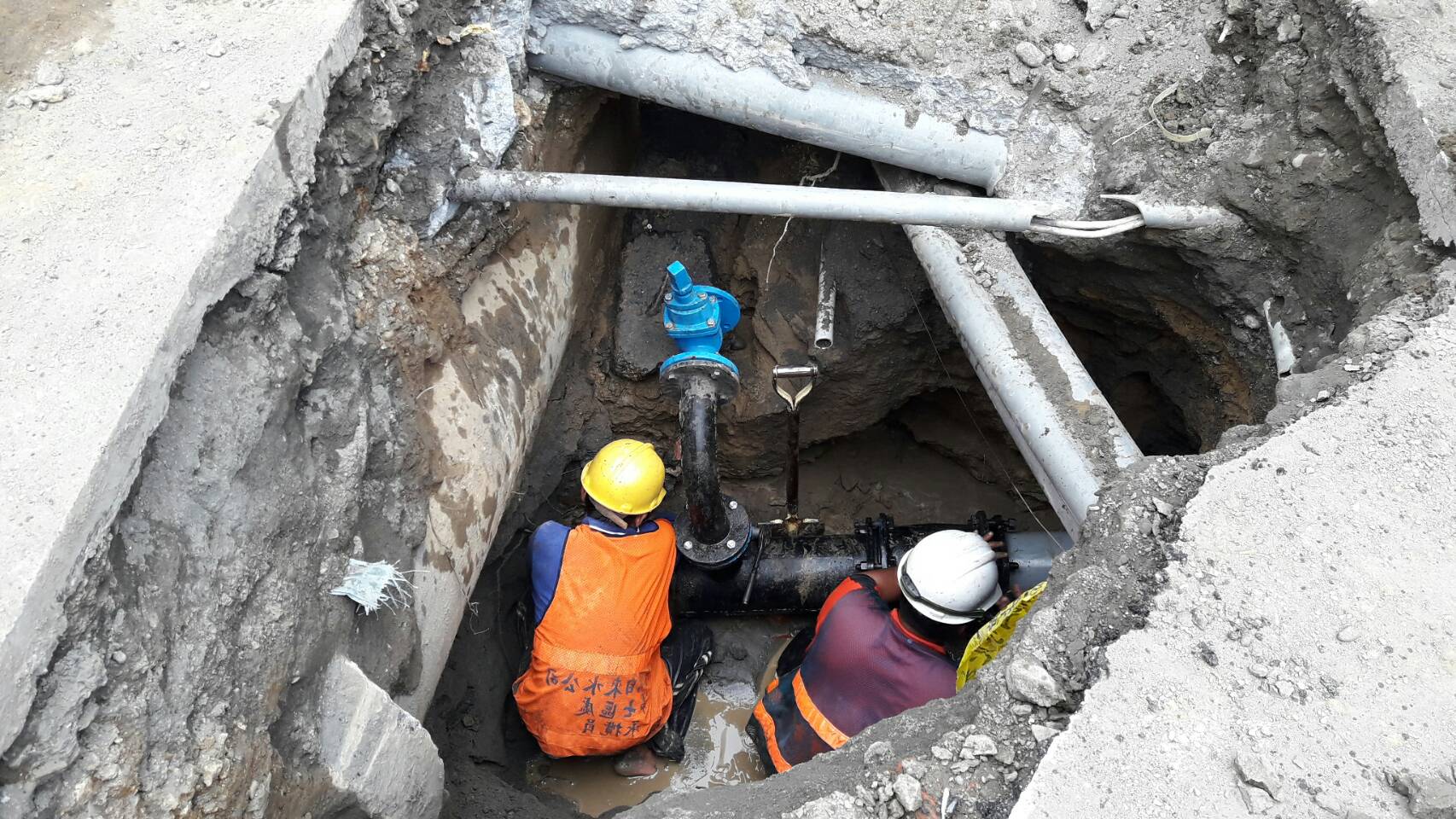 高雄自來水工程施工