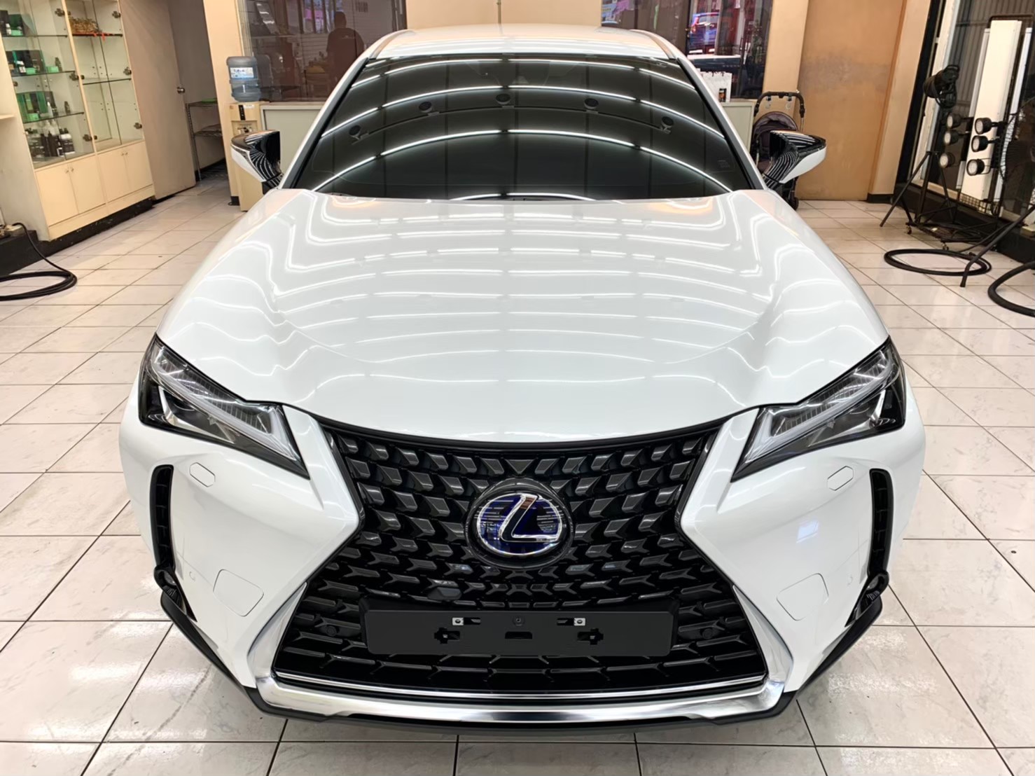 LEXUS