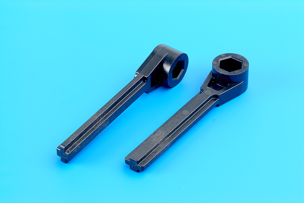 塑膠手工具零件、射出成型組裝