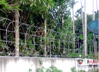 安全刮刀刺網圍籬