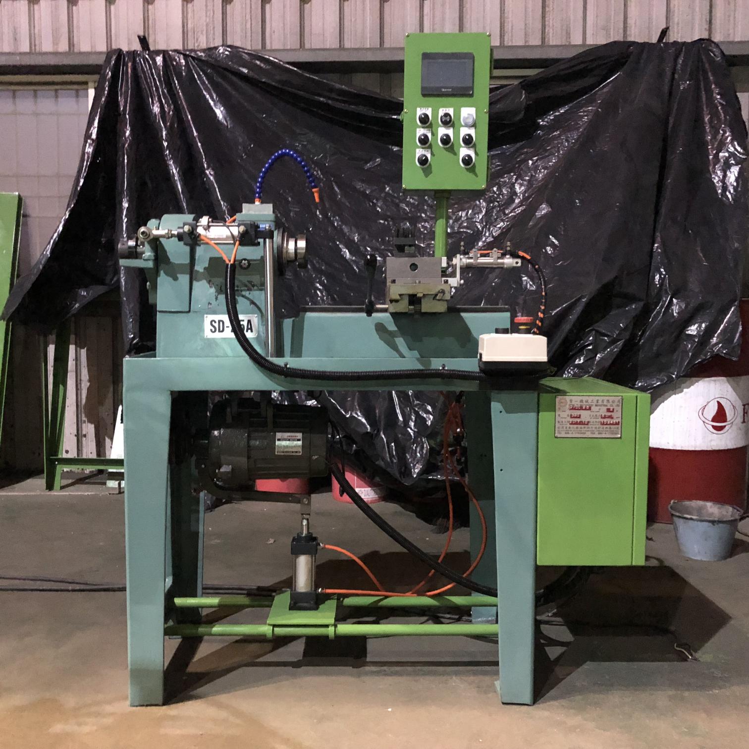 DYCL-氣壓式鐵殼倒角機