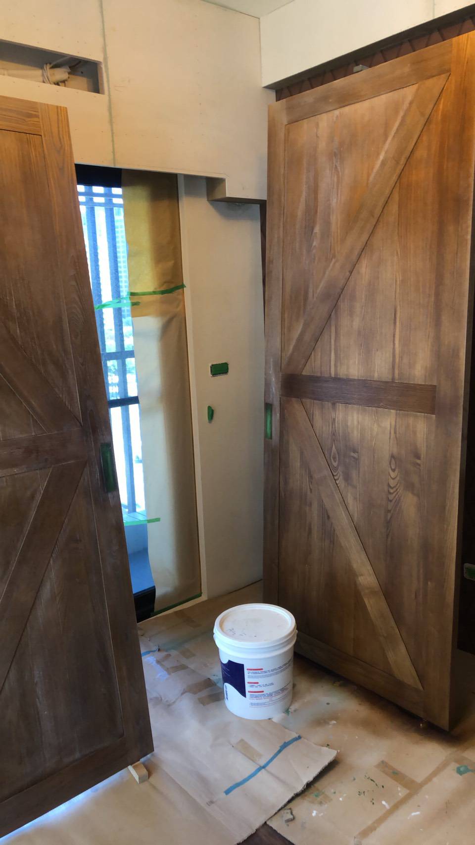 油漆工程施工中