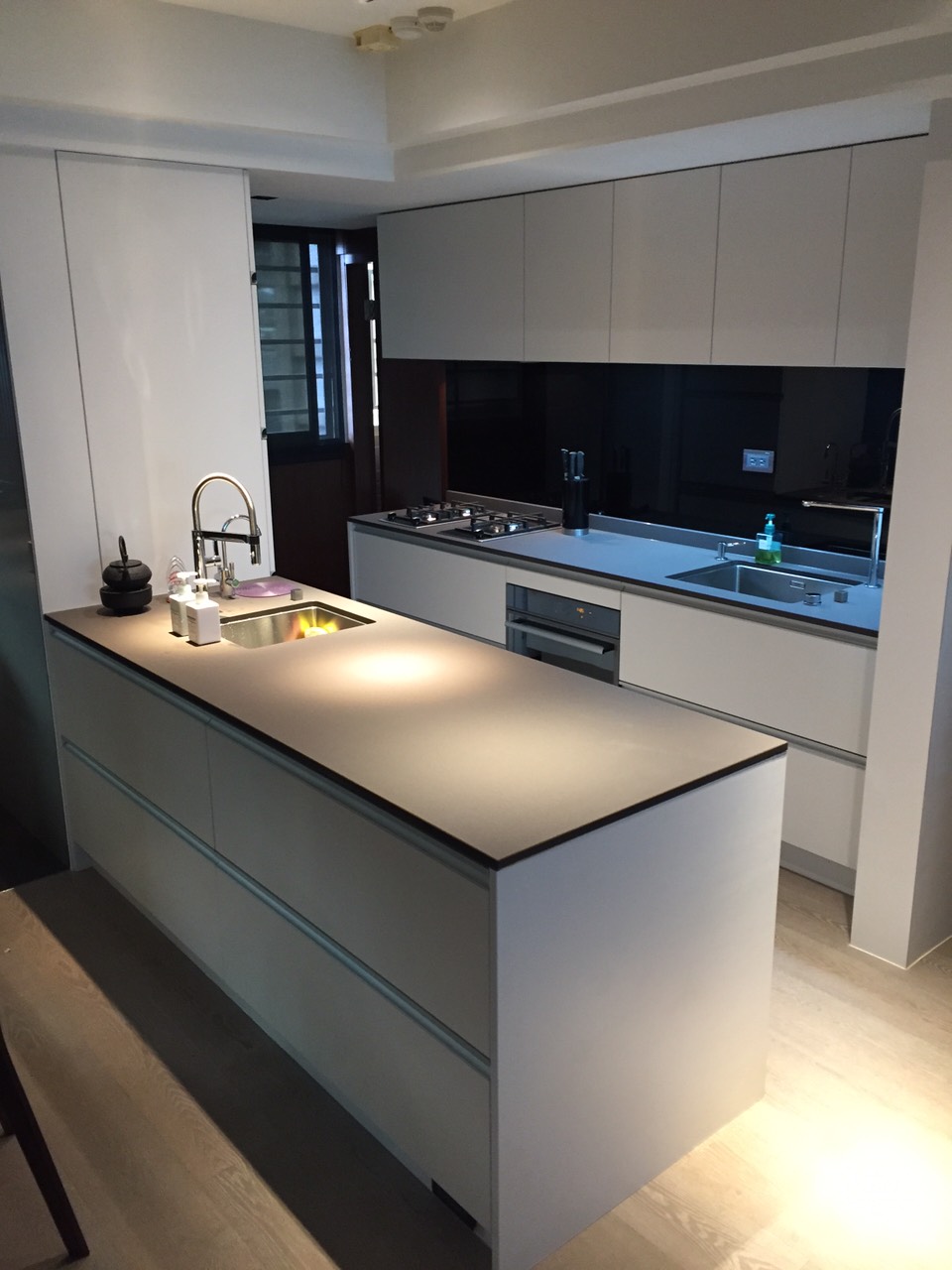 義大利石英石中島