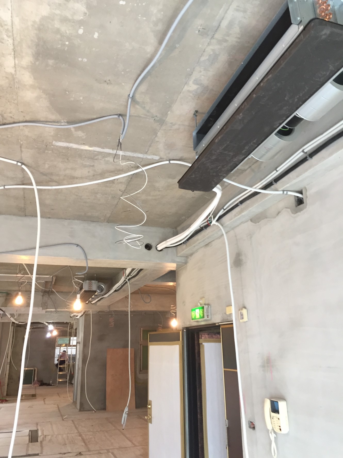 世豐-專業吊隱式冷氣、空調安裝施工