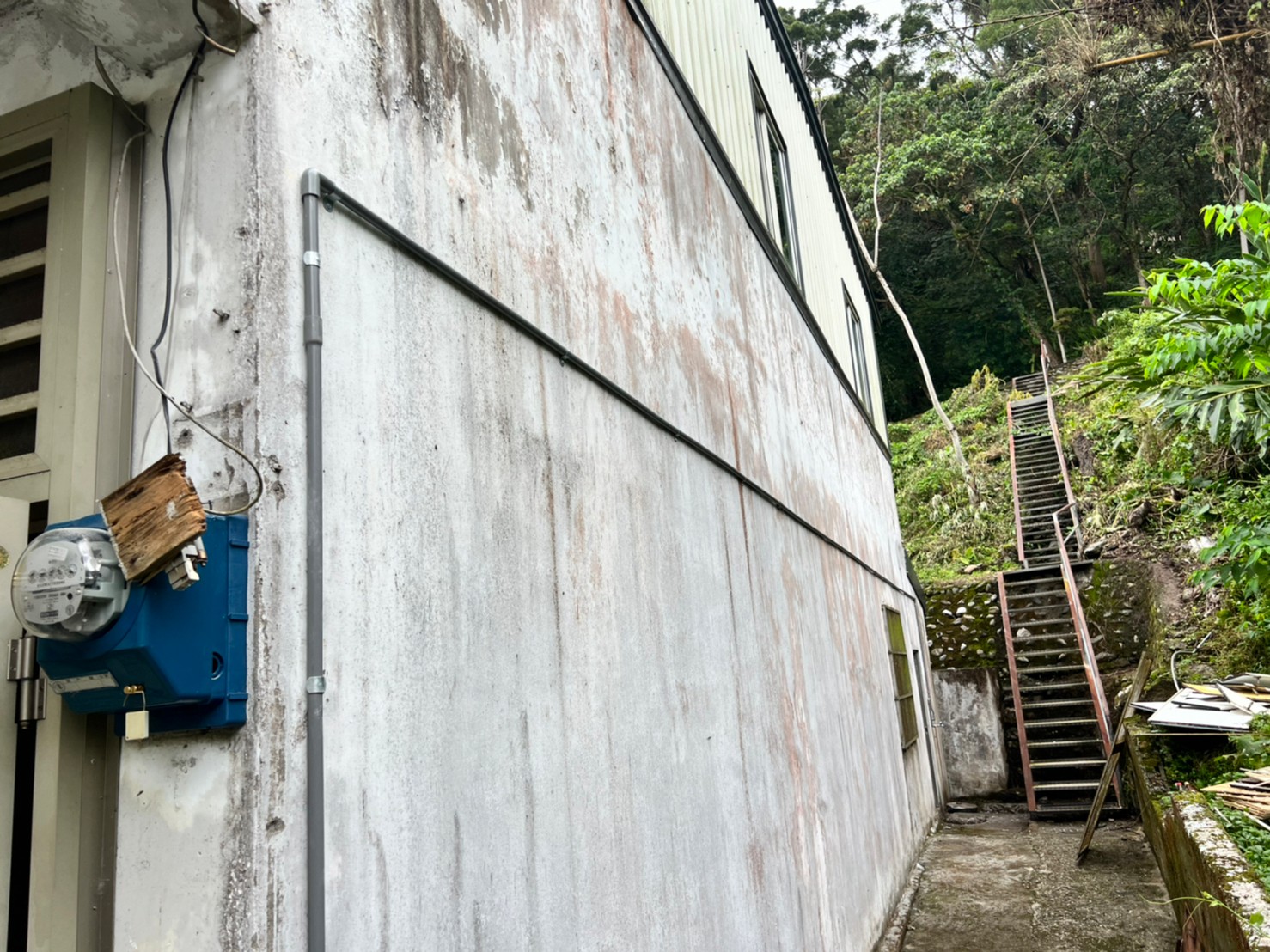 自來水管路配置水龍頭安裝