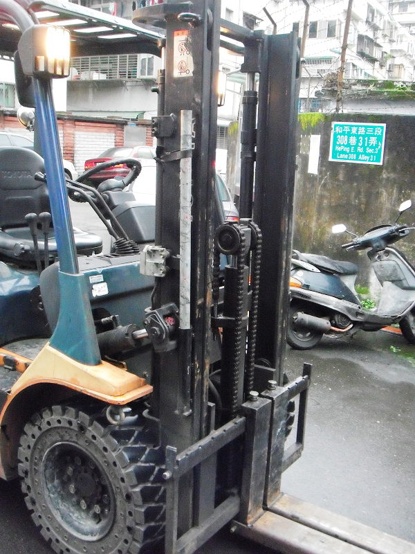 力大號堆高機出租