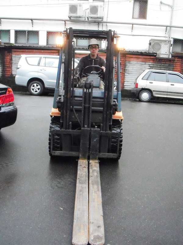 力大號堆高機出租