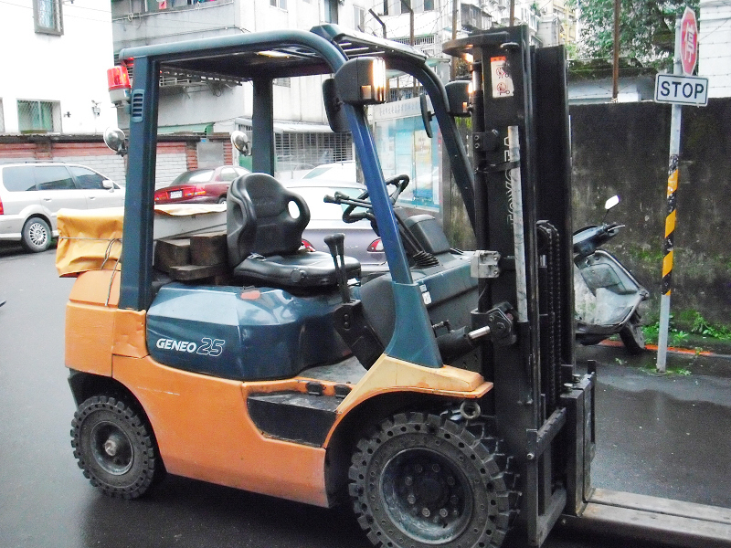 力大號堆高機出租