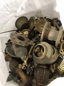 有宏五金回收公司-高價收購廢五金,廢鋁,廢鐵,廢金屬,廢機板-餐飲設備用品