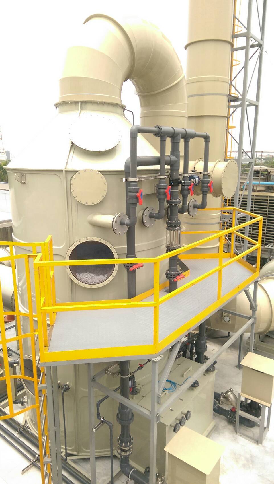 FRP立式洗滌塔.3