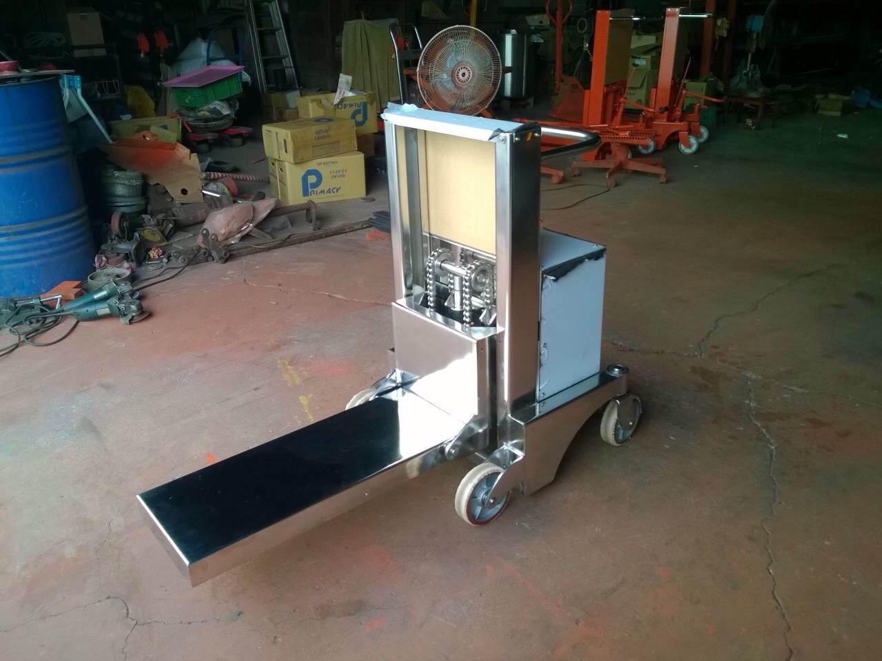 油壓式白鐵堆高機(二)