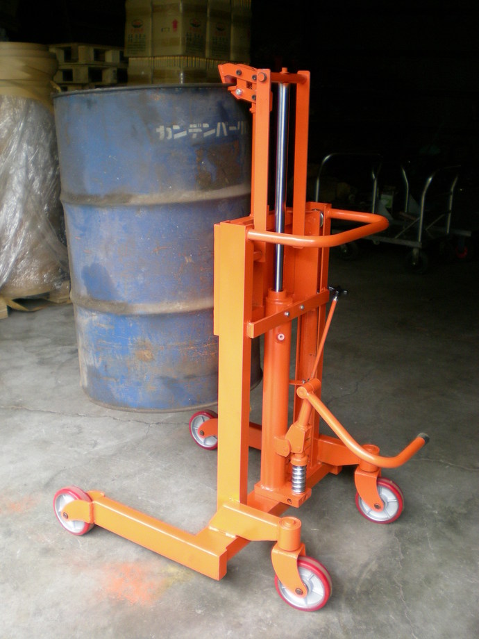 過磅型油桶車(油壓式)