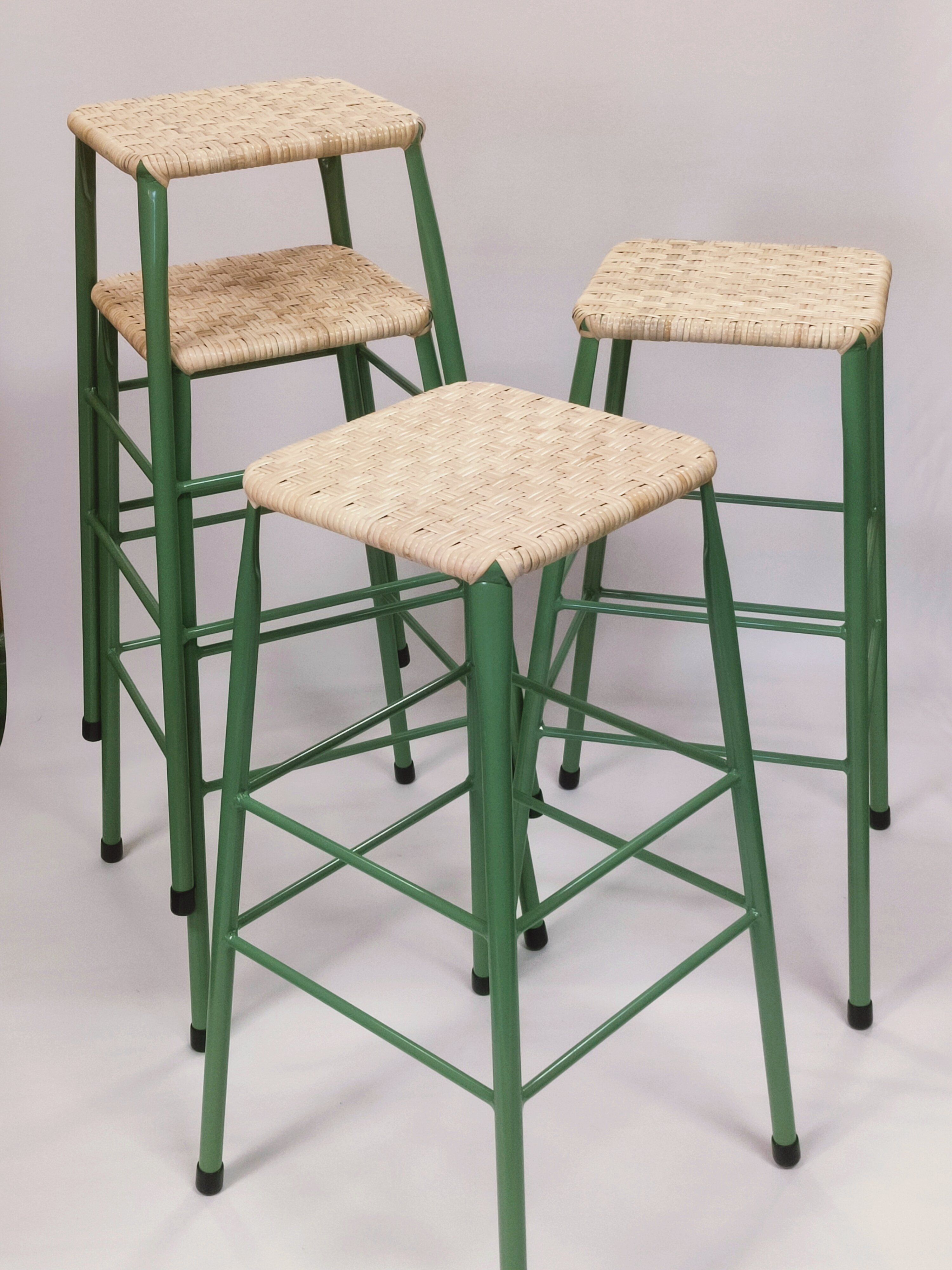 WU002三條一全密藤面工作椅