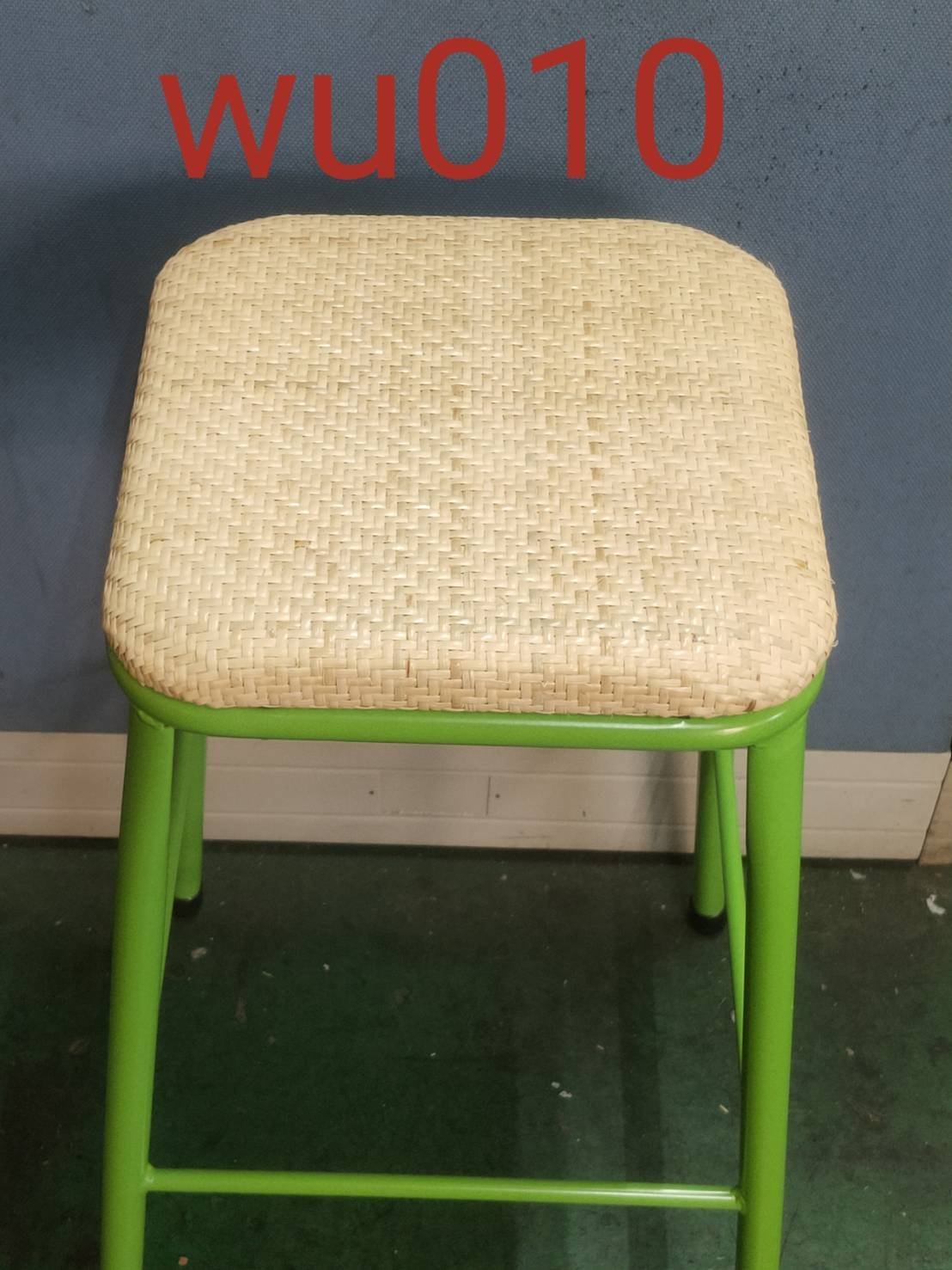 WU010藤工作椅