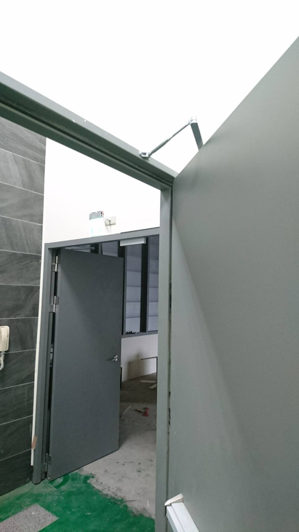 工廠消防門門弓器安裝