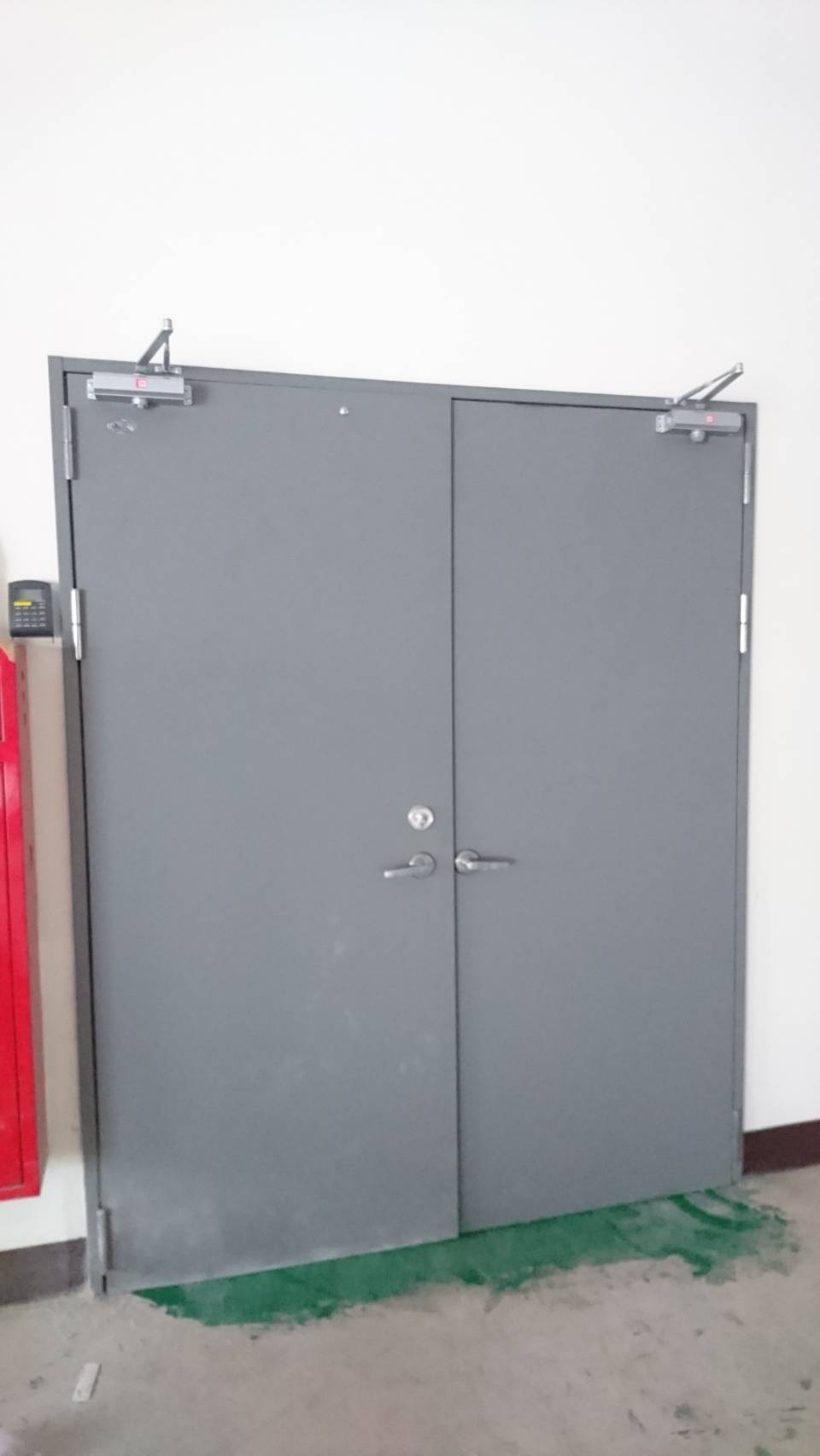 工廠門弓器安裝