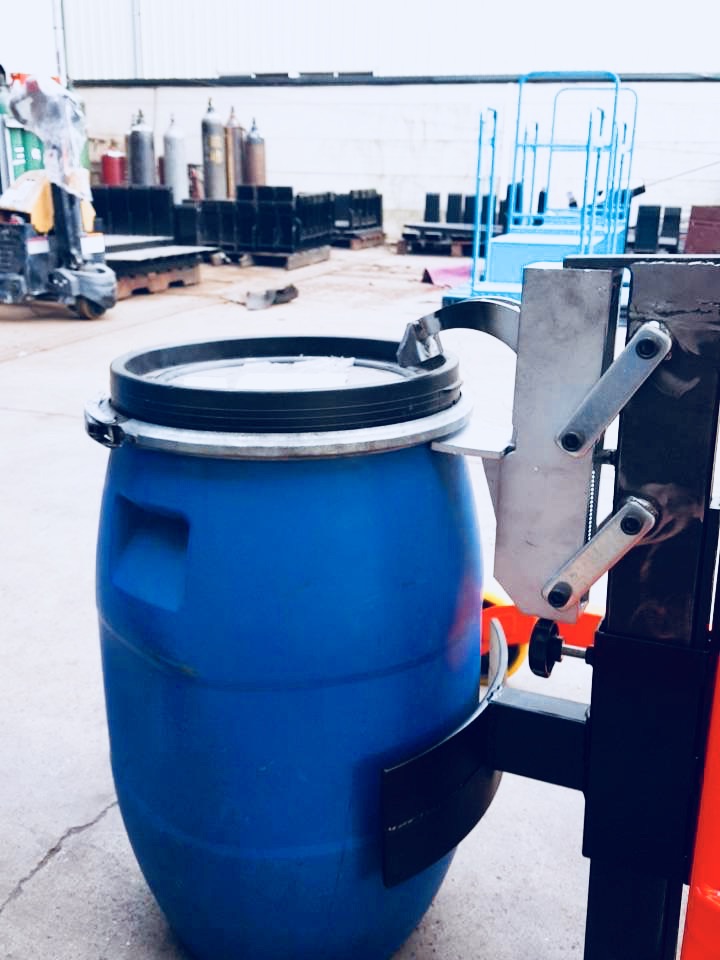 含蓋塑膠桶夾頭3