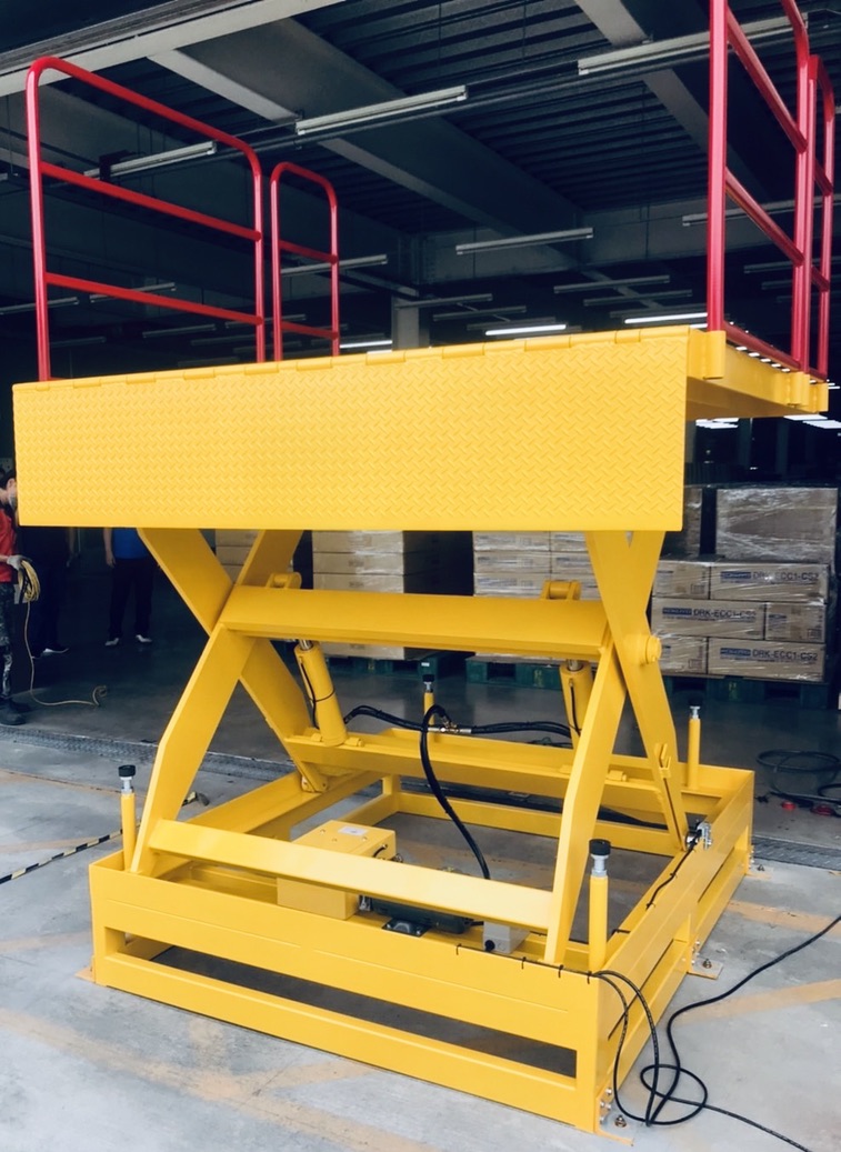 升降平台＋欄杆＋舌板