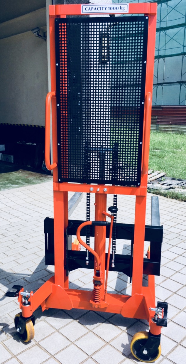 特規腳踏式白鐵牙叉堆高機5