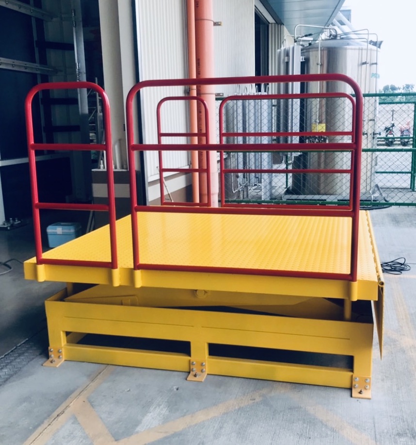 升降平台＋欄杆＋舌板