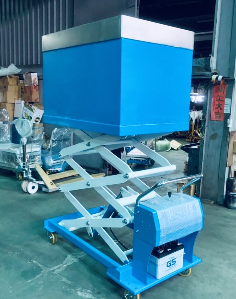 特規三叉式電動升降台車＋不鏽鋼朝天盤