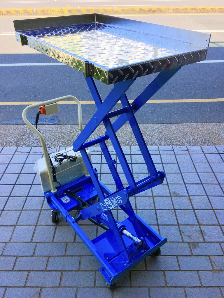 電動升降台車＋不鏽鋼花紋板-2