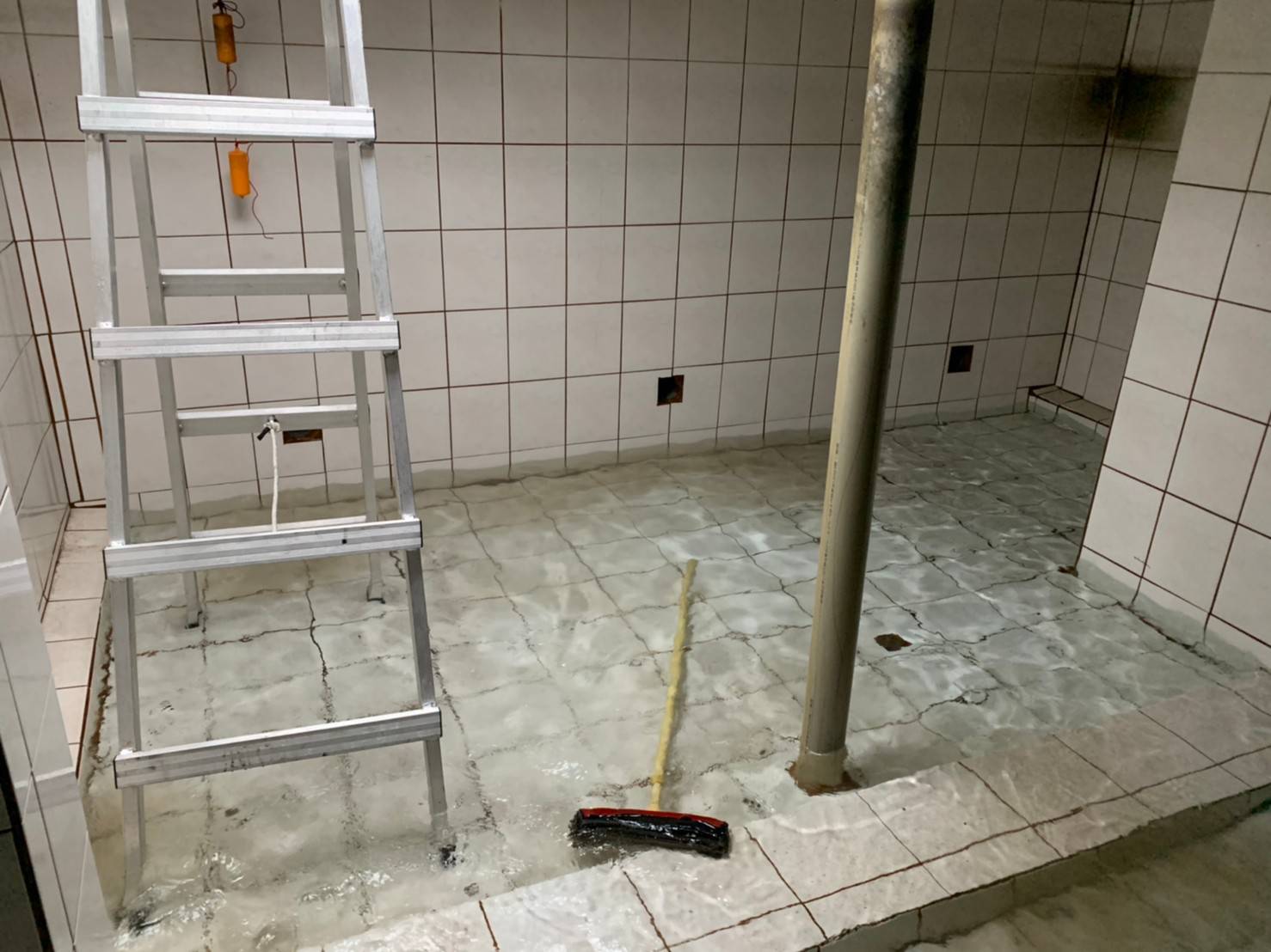 洗水塔、清洗水管、熱水器管路清洗