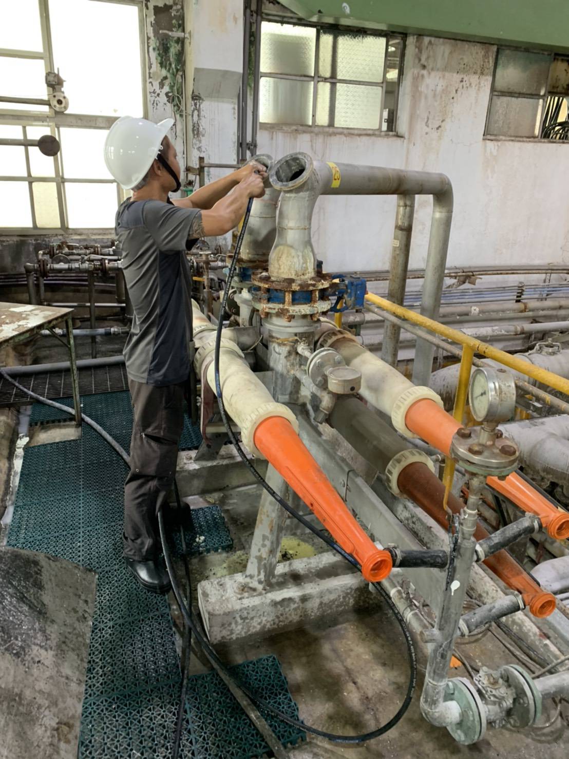 工業用機械管壁處理