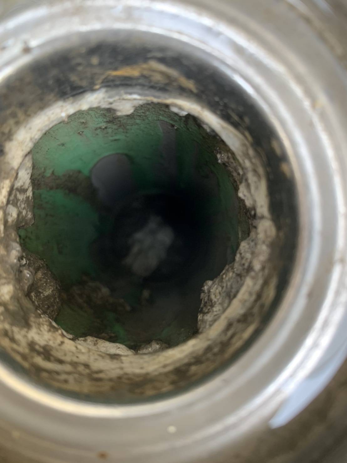 高壓水刀清洗、除鏽、清除青苔、牆面清洗、魚池清洗