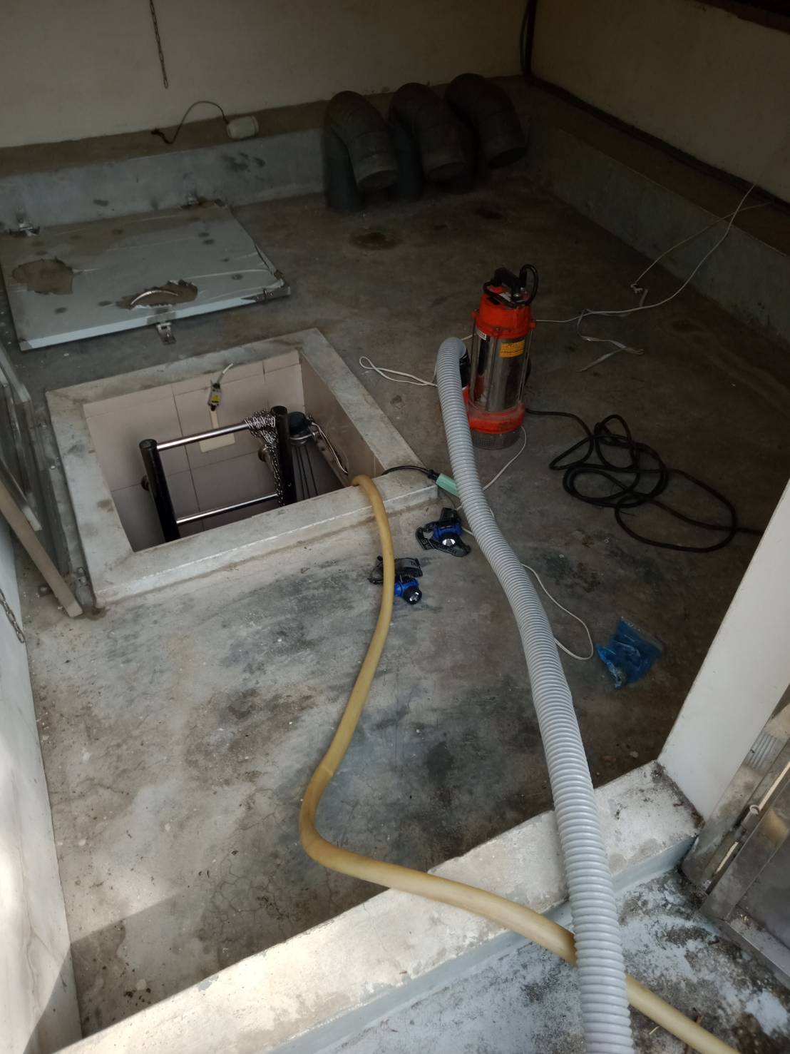 洗水塔、清洗水管、熱水器管路清洗