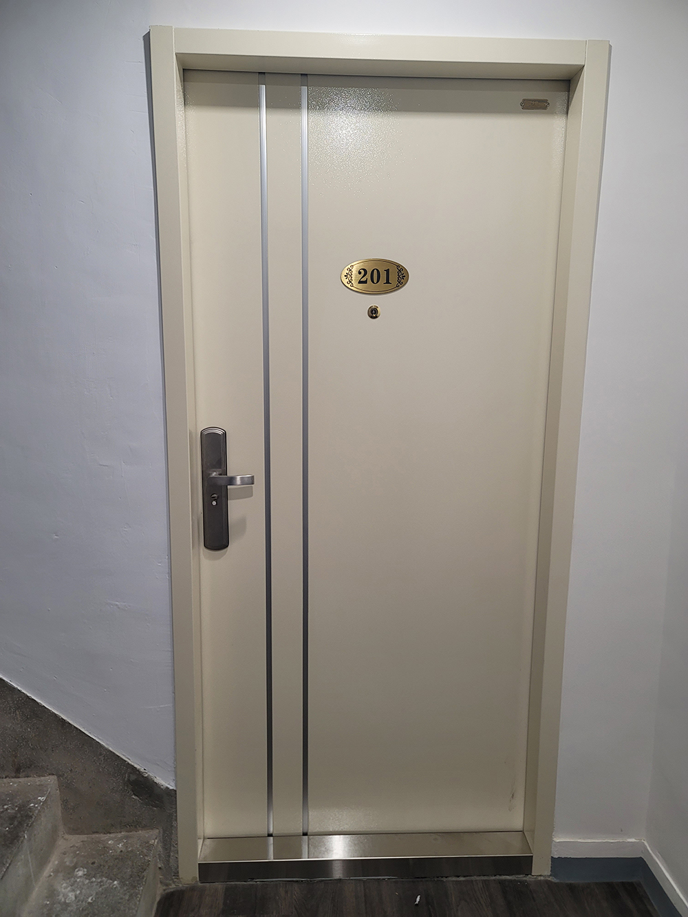 大鑅精品門-套房案場