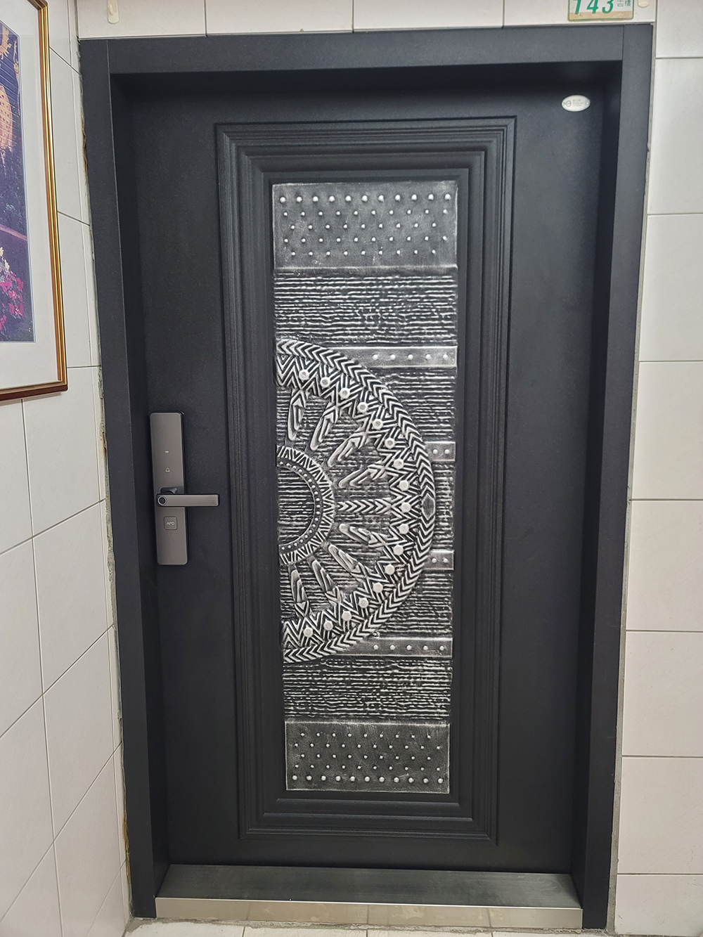 大鑅精品門-DR11-607壓花內玄關門配APD電子鎖