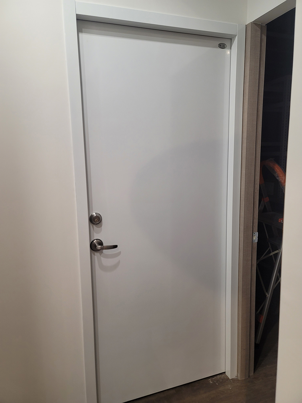 大鑅精品門-F60A全平面防火玄關門組