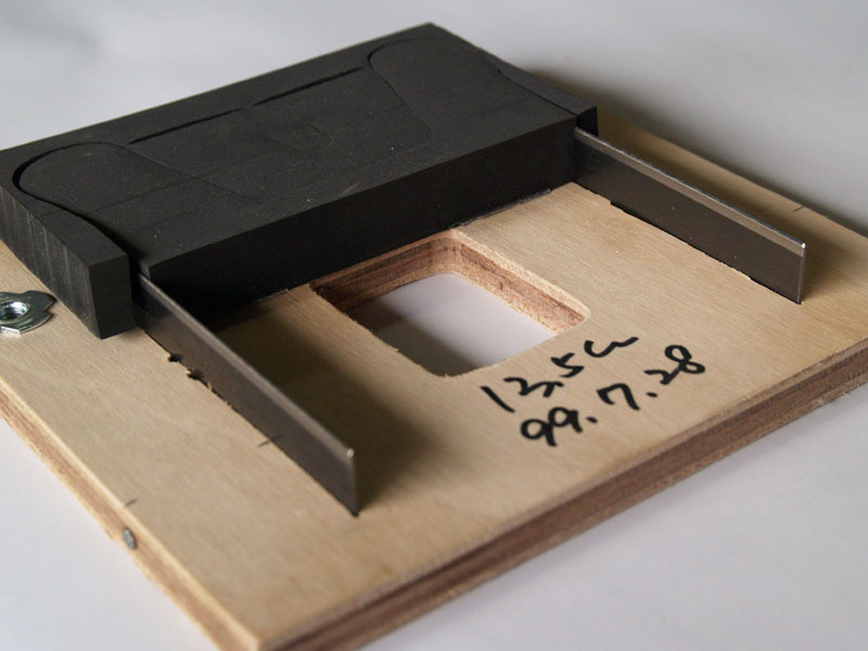 脫姆遜刀模、沖模