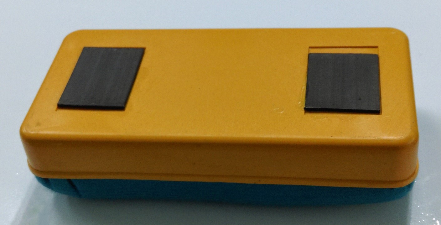 磁性絨布板擦(小)