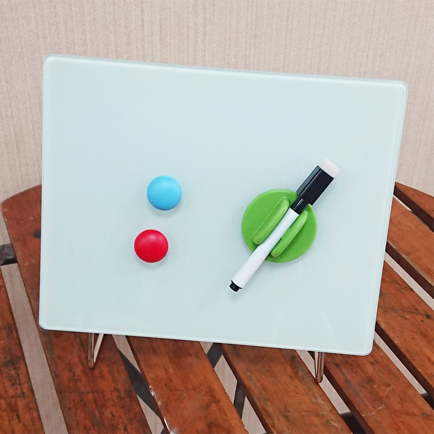 桌上型磁性玻璃白板
