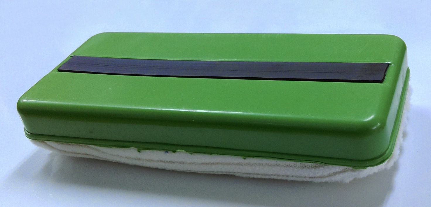 磁性絨布板擦(大)