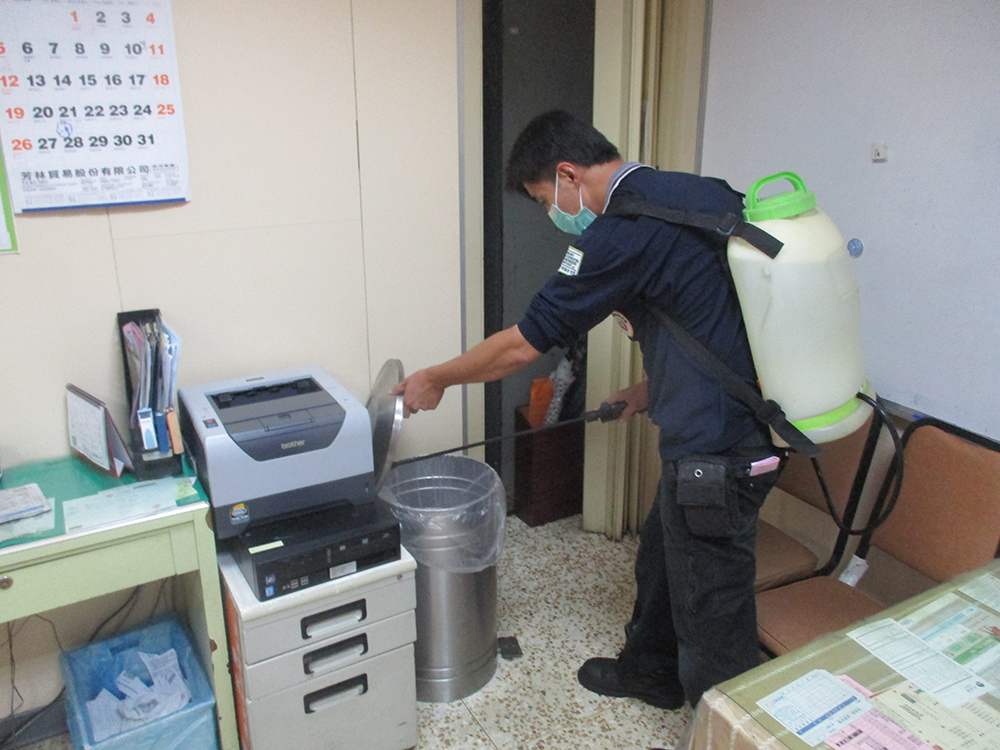 蟑螂蚊蠅防治施工