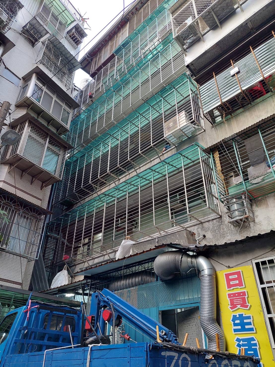 鐵窗作業