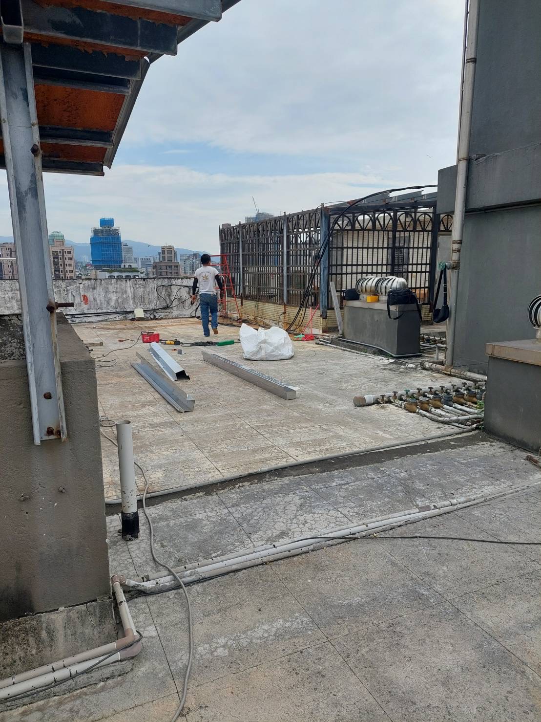 鐵皮屋頂施工作業