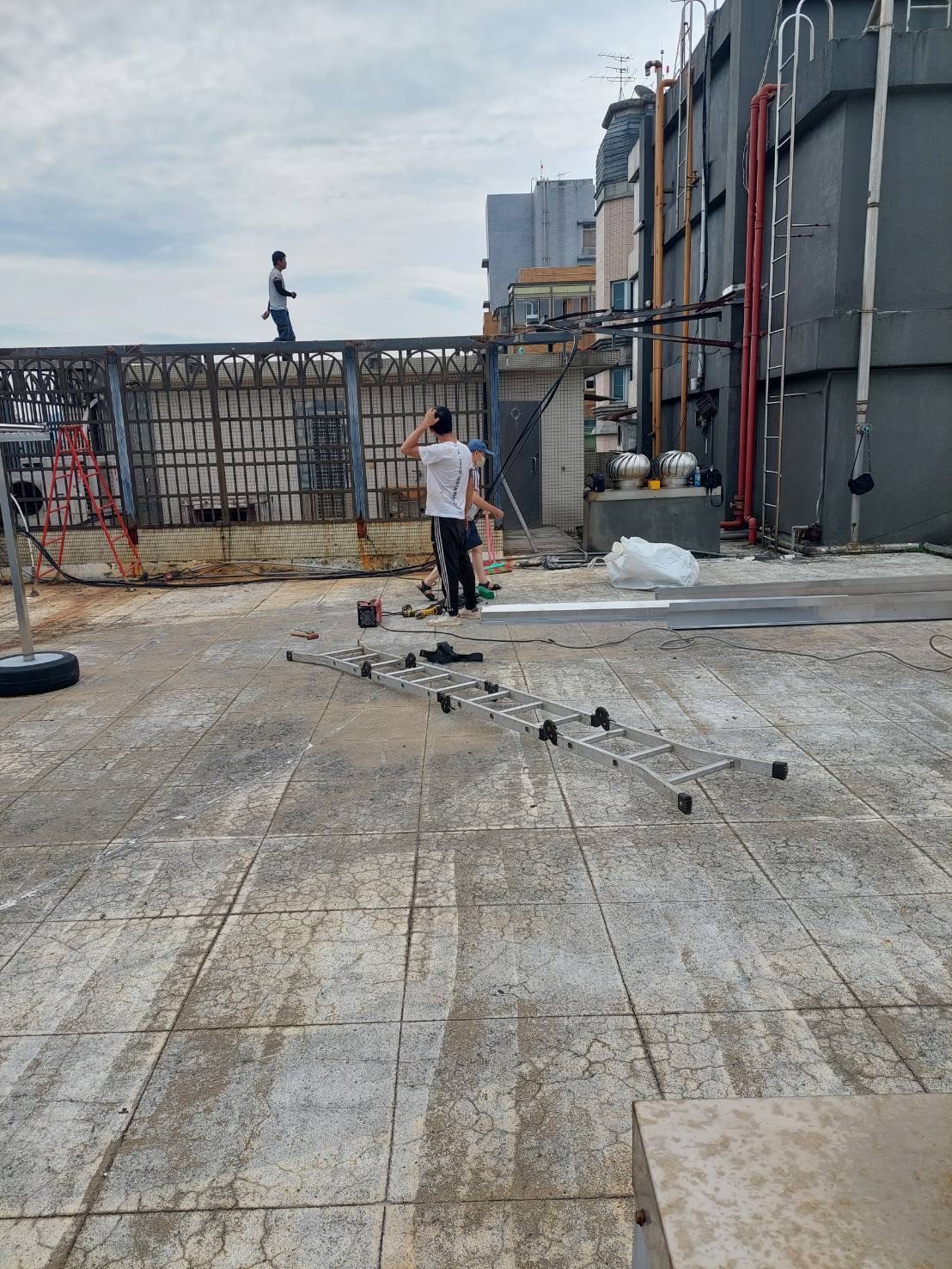 鐵皮屋頂施工作業