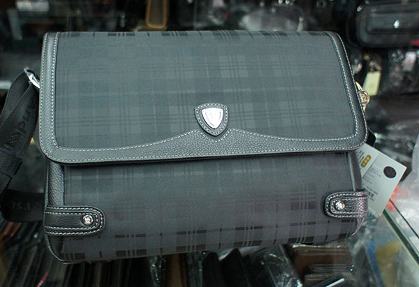 金安德森男用側背包