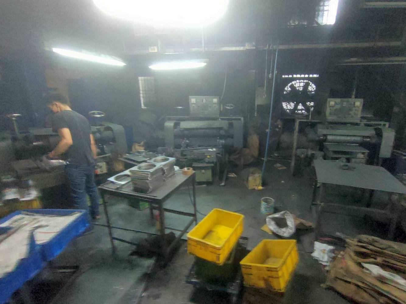 金屬五金研磨加工