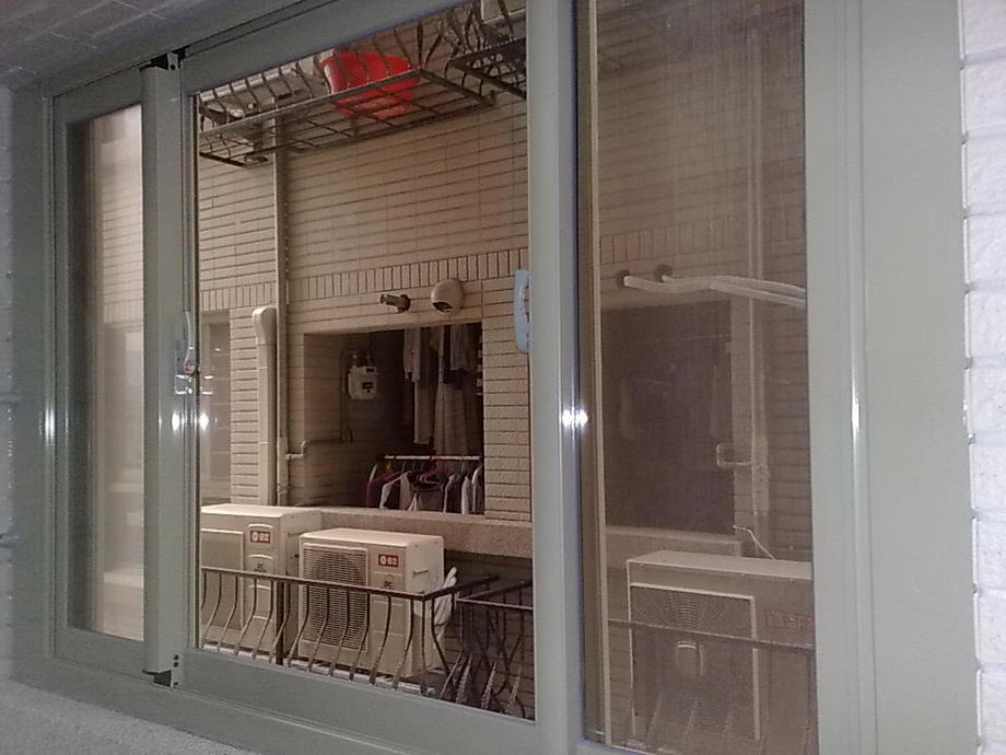 氣密窗施工-公園四季(粉香檳色)