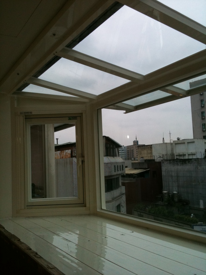 玻璃鋁凸窗施工-貴陽街