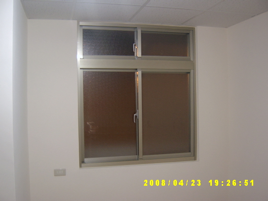 陽台窗施工-永亨路